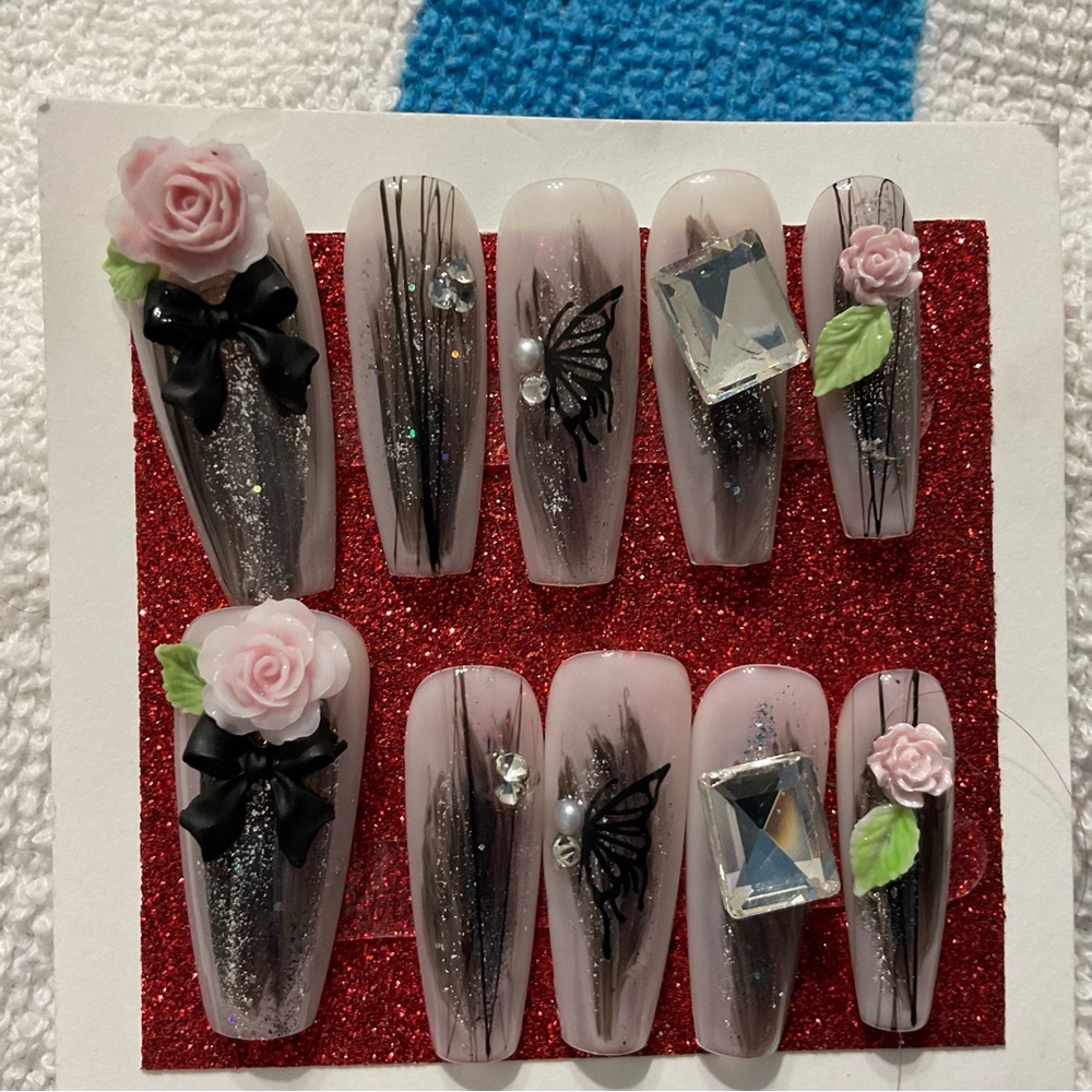 Elegant Black and Silver Nail Art Set